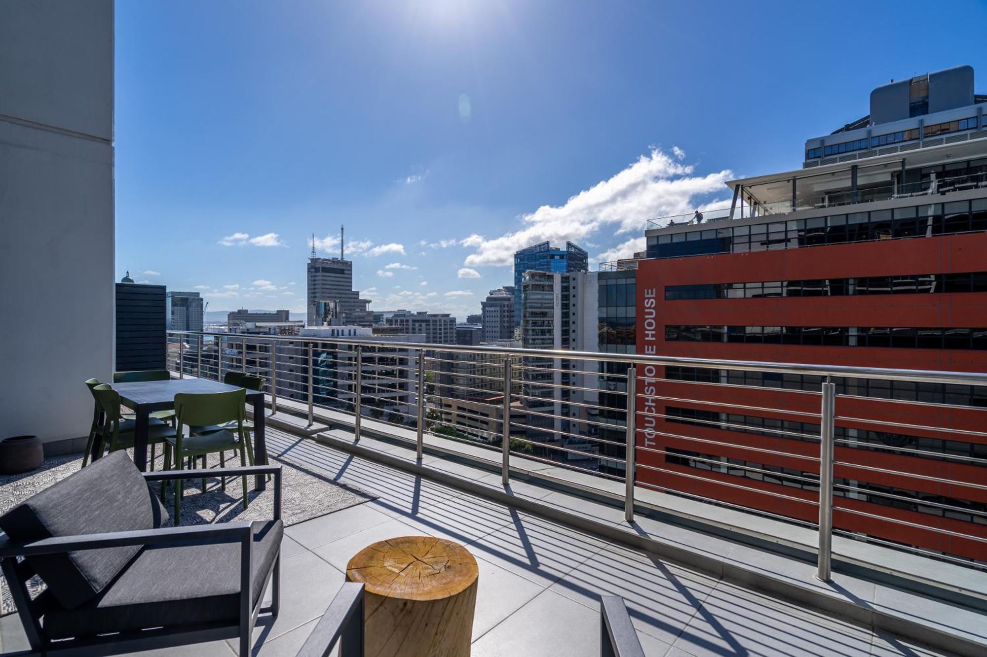 16 On Bree Luxury Apartments كيب تاون المظهر الخارجي الصورة